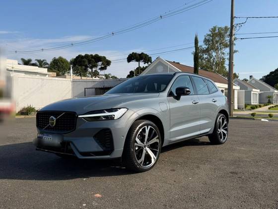 VOLVO XC60 2.0 T8 RECHARGE ULTIMATE DARK AWD GEARTRONIC VOLVO XC60 2.0 T8 RECHARGE ULTIMATE DARK AWD GEARTRONIC